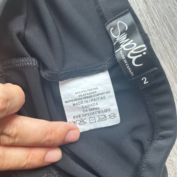 Sympli Black Lagenlook Pull up Laser Cut Cropped Leggings Made in Canada - Picture 6 of 11